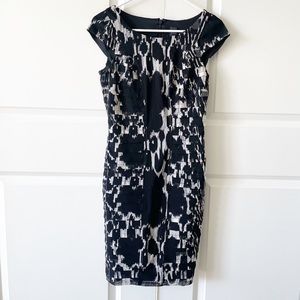Saks Fifth Avenue Black Label Mesh Ikat Print Black & Cream Sheath Dress Size 2